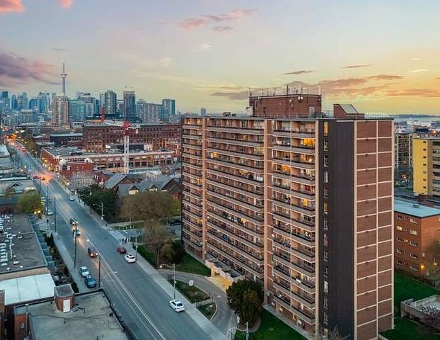 Waldorf Tower | 1251 King St. West, Toronto - Photo 1