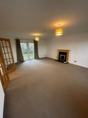 4 Bed Detached House, Newcraighall Road, EH21 - Photo 1