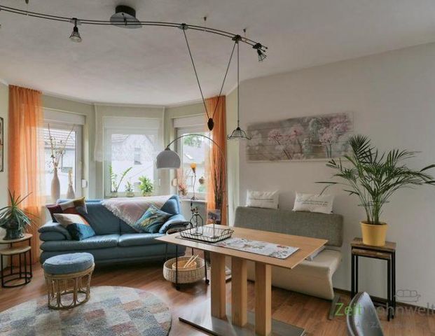 (EF0910_M) Zwickau: Wilkau-Haßlau, neu möbliertes 2-Zimmer-Apartment mit Balkon, sep. Eingang, WLAN und PKW-Stellplatz - Foto 1