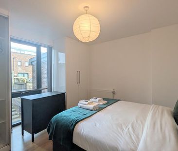 3 bedroom terraced house to rent - Photo 5