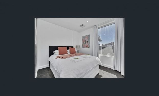 Superb City Living with Panoramic Views - Photo 1