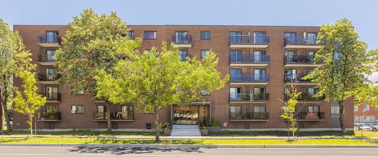 1300 Boulevard de la Côte-Vertu | 1300 Boulevard de la Côte-Vertu, Montreal - Photo 1