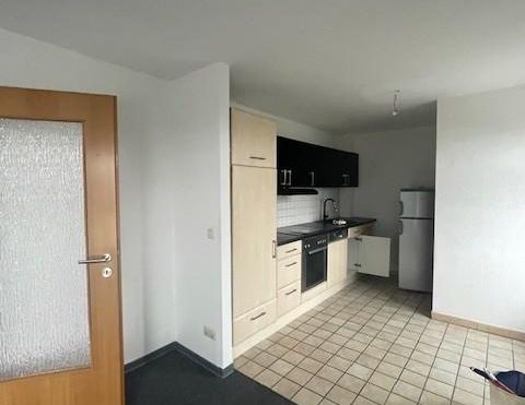 gepflegte 2 Zimmer mit großem Balkon zu vermieten ! - Foto 1