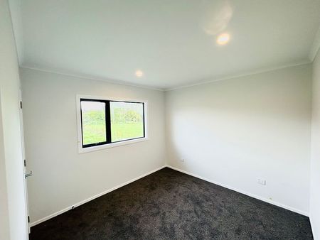 Brand New 3 Bedroom Home in Woodville! - Photo 4