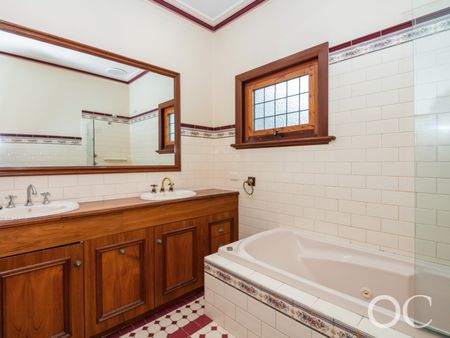 Open the Door To Character Living in Colonel Light Gardens - Photo 4