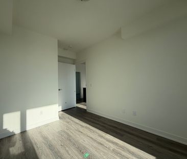 NEXT2 AT ELGIN EAST: BAYVIEW & ELGIN MILLS (2 DAVID EYER RD) AD#101330 - Photo 1