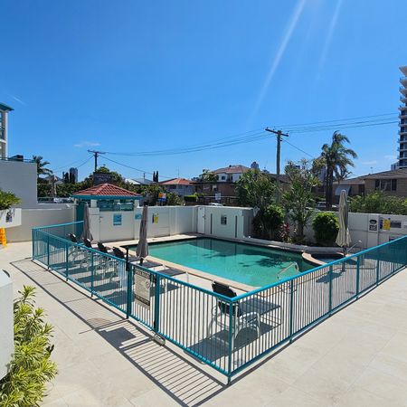 Beachside Living in the Heart of Chevron Island - Photo 3