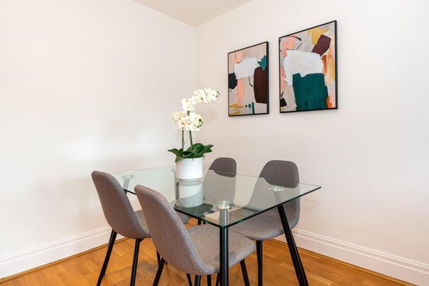 2 Bed Flat, Warren House, W14 - Photo 1