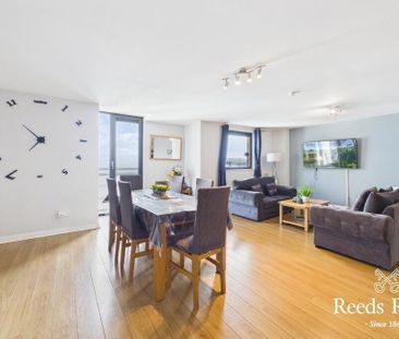 Apartment 11 17 Queens Square, Belfast, BT1 3FF - Photo 3