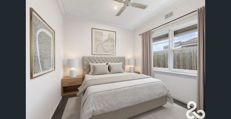 ON HOLD - Charming Home With Scope And Convenience - Photo 3