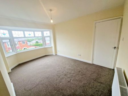 3 bedroom semi-detached house to rent - Photo 3