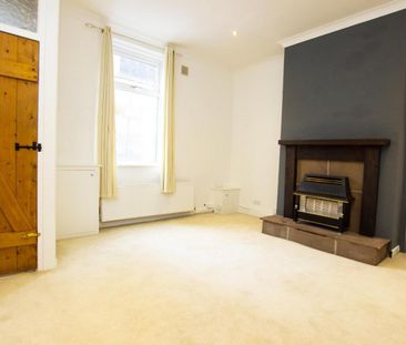 2 bedroom House To Let - Photo 5