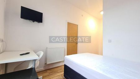 7 bedroom flat share to rent - Photo 5