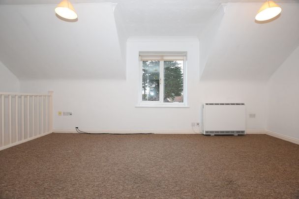 Dersingham - Photo 1