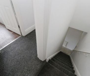 2 bedroom property to rent - Photo 2