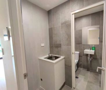 Family-friendly three-bedroom Townhouse For Rent - Photo 4