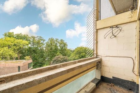 2 Bed Maisonette, Binley House, SW15 - Photo 2