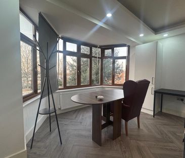 Seven Sisters Road, London N4 - Photo 4