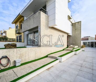 4 room luxury House for rent in Salgueiros, Vila Nova de Gaia, Dist... - Photo 3