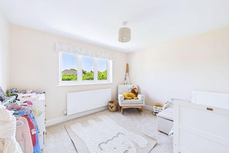 4 bedroom detached house to rent - Photo 5