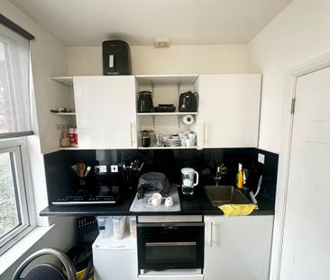 Studio to rent - Photo 4