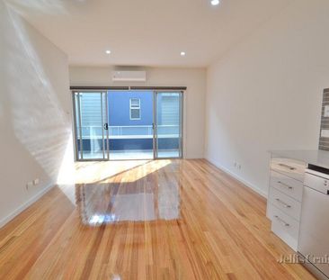 15/4-6 Winifred Street, Essendon - Photo 4