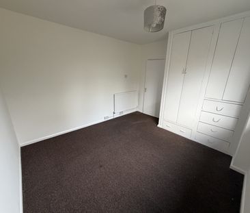 Kingsland Close, Northampton - Photo 1