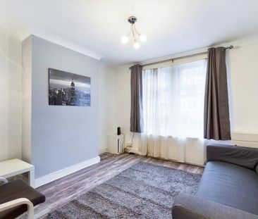 3 bedroom house to rent - Photo 3