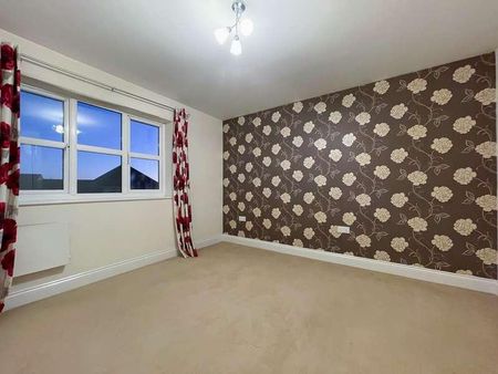 Estella Close, Swindon, Wiltshire, SN25 - Photo 5