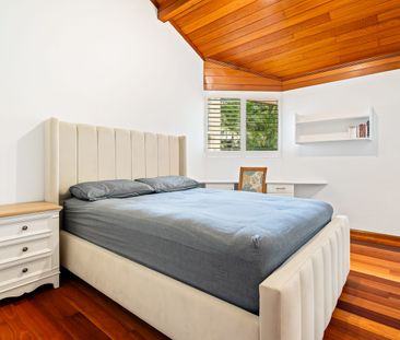 Spacious Furnished 3 Bedroom Townhouse In Coveted Double Bay - Photo 3