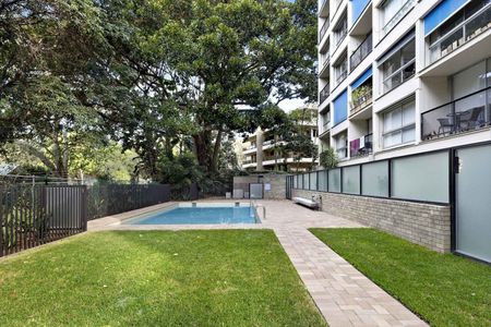 Contemporary Parkside Studio In Seidler Designed Aquarius - Photo 2