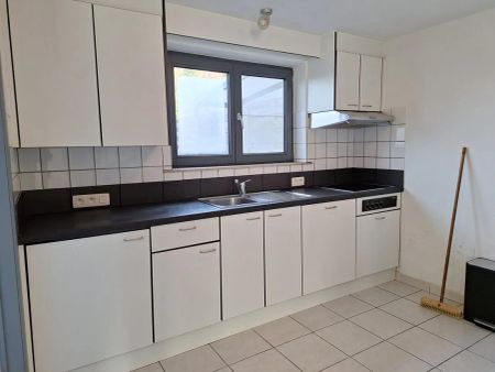 Rustig gelegen opgefriste rijwoning - Foto 3