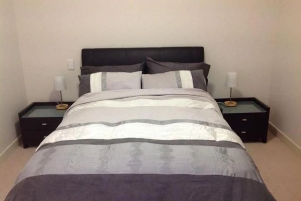 Furnished Studio - Photo 1