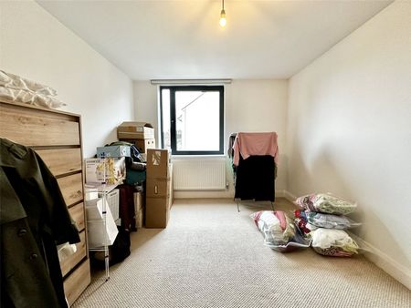 2 Bedroom - Photo 3