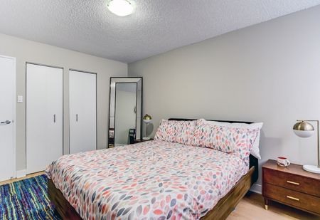 2125 Saint-Marc Street - Photo 2