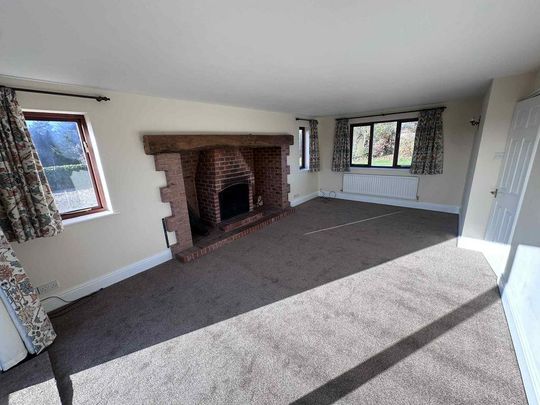 4 bedroom detached house to rent - Photo 1