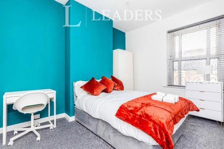 4 bedroom terraced house to rent - Photo 5