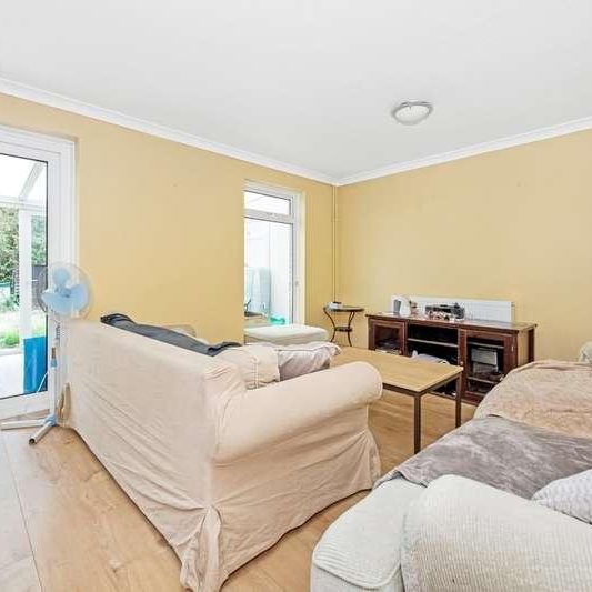 Redwood Close, Surrey Quays, SE16 - Photo 1