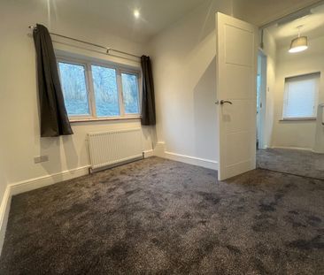 3 Bed Semi-Detached House, Astill Drive, LE4 - Photo 3