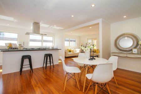 4 Bedrooms, Takapuna / Hauraki - Photo 2