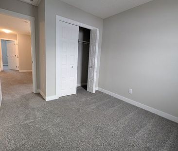 602 Wolf Willow Blvd Southeast, Calgary - Photo 4