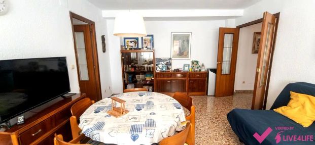 Piso de alquiler en Carrer del Serpis, 40, Ciutat Jardí - Photo 1