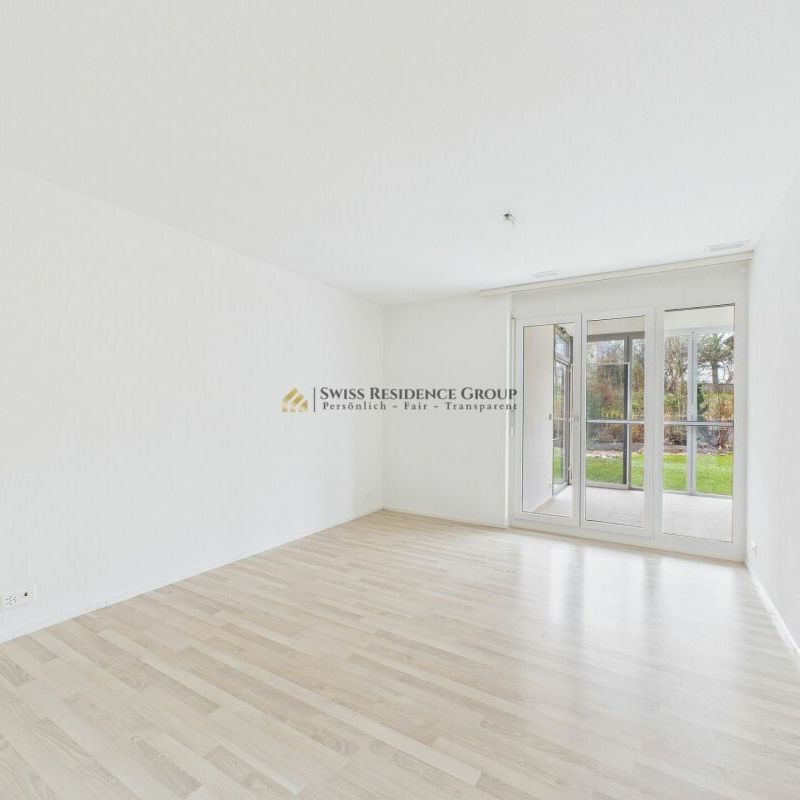 Light, garden, open space: spacious 4.5-room apartment with heated conservatory - Photo 1