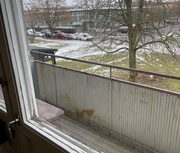Heljestrandsgatan, Eskilstuna - Photo 1