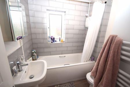 1 bedroom terraced house to rent - Photo 5