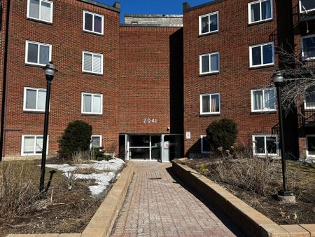 For Lease - 2041 Arrowsmith Drive Unit# 201B, Beacon Hill North - South and Area, Ontario - Photo 3