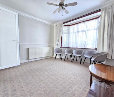 6 bedroom end of terrace house to rent - Photo 2