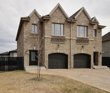 Maison à étages à louer - Brossard (Noms de rues (L)) Maison à étag... - Photo 1