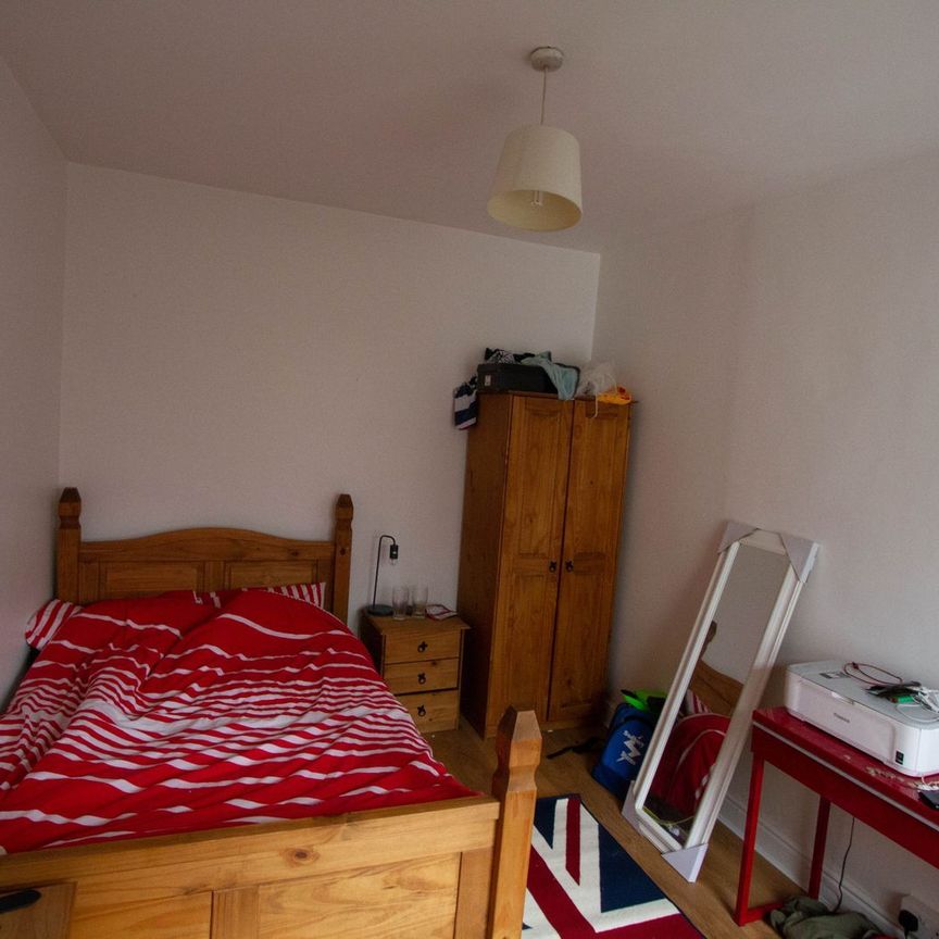 16 Balfour Road, NG7 1NZ, NOTTINGHAM - Photo 1