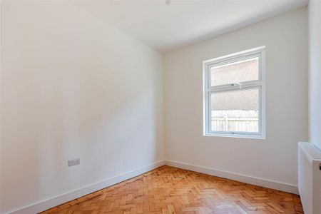 3 bedroom bungalow to rent - Photo 4